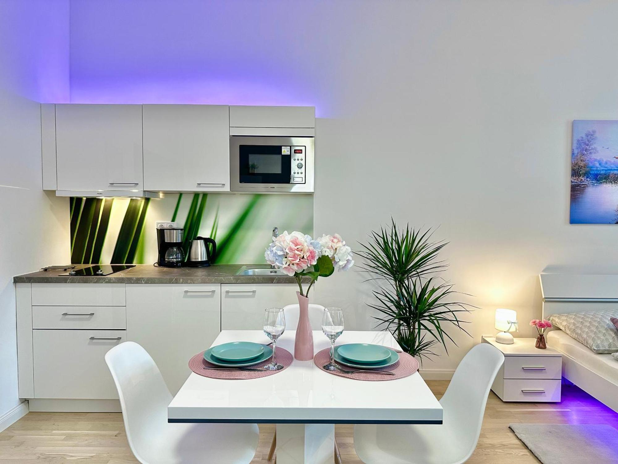 Romantic Apartment In The Center Of Прага Экстерьер фото