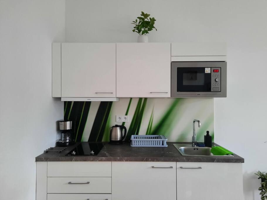 Romantic Apartment In The Center Of Прага Экстерьер фото